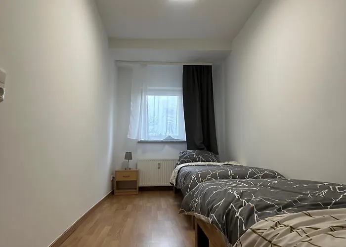 Appartement 3 Raumwohnung Zentrum Ost A14 *